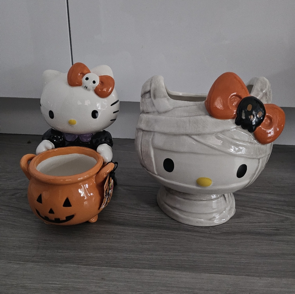Halloween Hello Kitty Ceramic Bowl Set